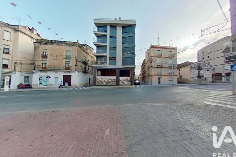 Commercial property in Roquetes, Tarragona, Spain 2 bedrooms, 129 sq.m. No. 187613
