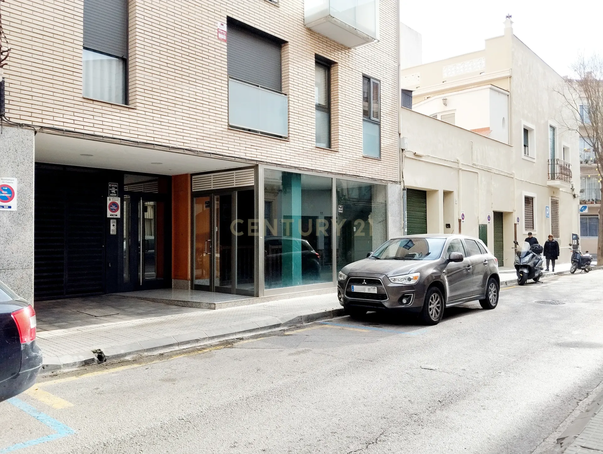Tienda al por menor en Calella, Barcelona, España 85 m2 No. 191527