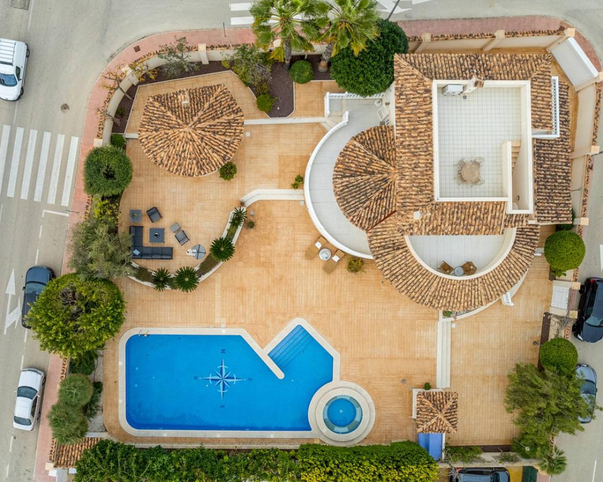 Villa en Ciudad Quesada, Alicante, España 4 dormitorios, 214 m2 No. 149100