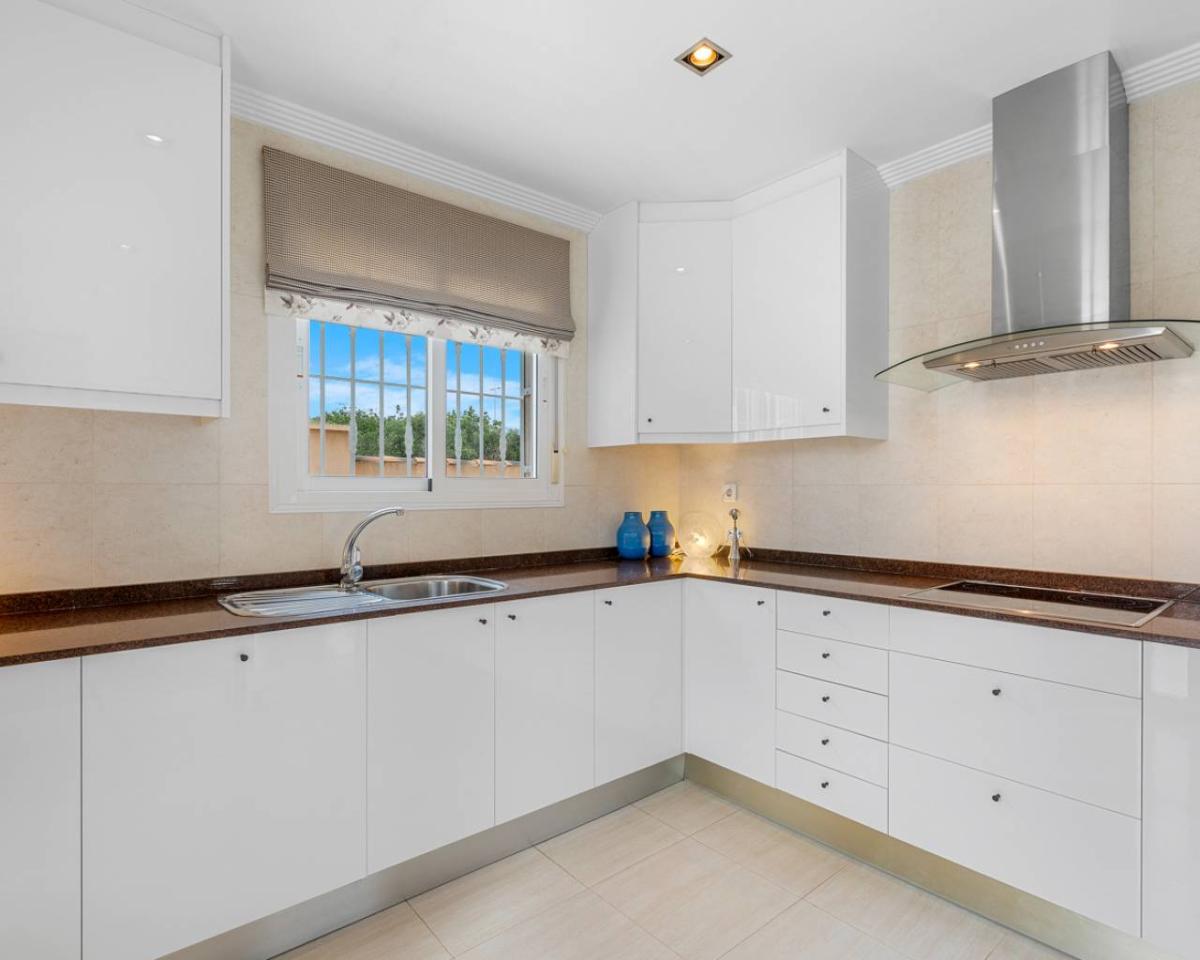 Villa en Ciudad Quesada, Alicante, España 4 dormitorios, 214 m2 No. 149100
