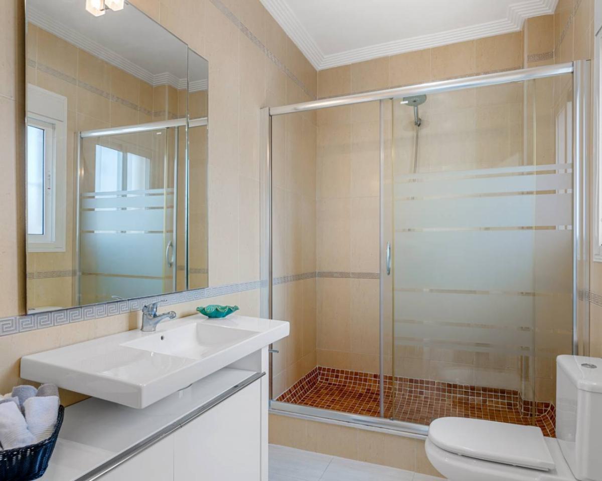 Villa en Ciudad Quesada, Alicante, España 4 dormitorios, 214 m2 No. 149100