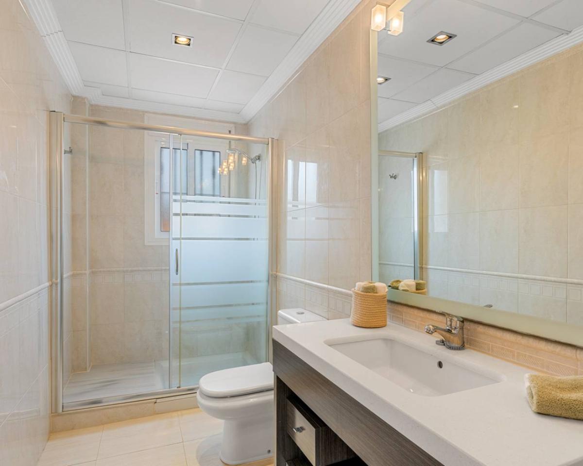 Villa en Ciudad Quesada, Alicante, España 4 dormitorios, 214 m2 No. 149100