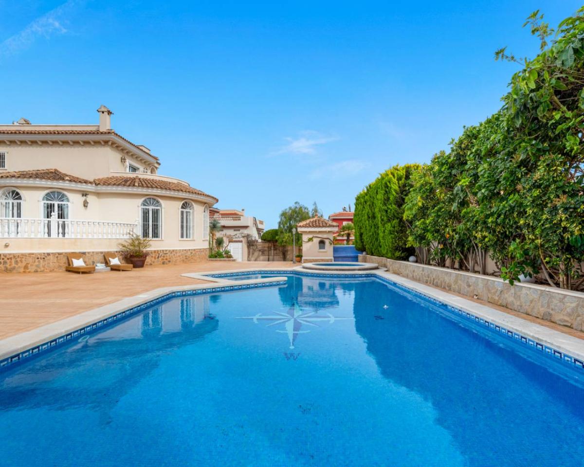 Villa en Ciudad Quesada, Alicante, España 4 dormitorios, 214 m2 No. 149100