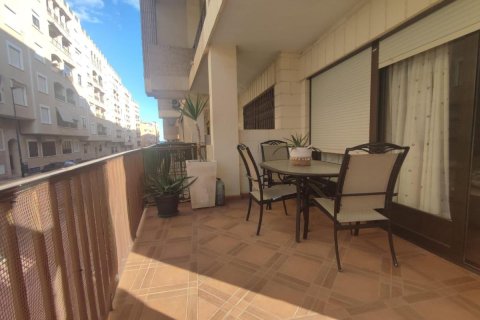 Tvåvåningslägenhet i Guardamar del Segura, Alicante, Spanien 2 sovrum, 88 kvm. Nr. 149102