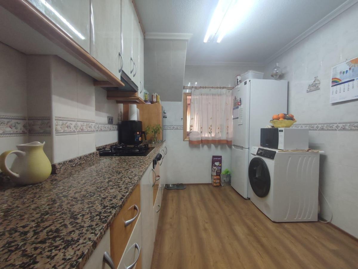 Tvåvåningslägenhet i Guardamar del Segura, Alicante, Spanien 2 sovrum, 88 kvm. Nr. 149102