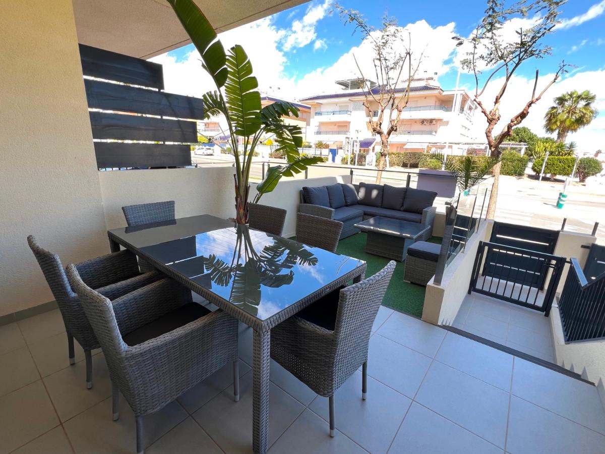 Dzīvoklis Pilar de la Horadada, Alicante, Spānijā 2 istabas, 65 m2 Nr. 149103