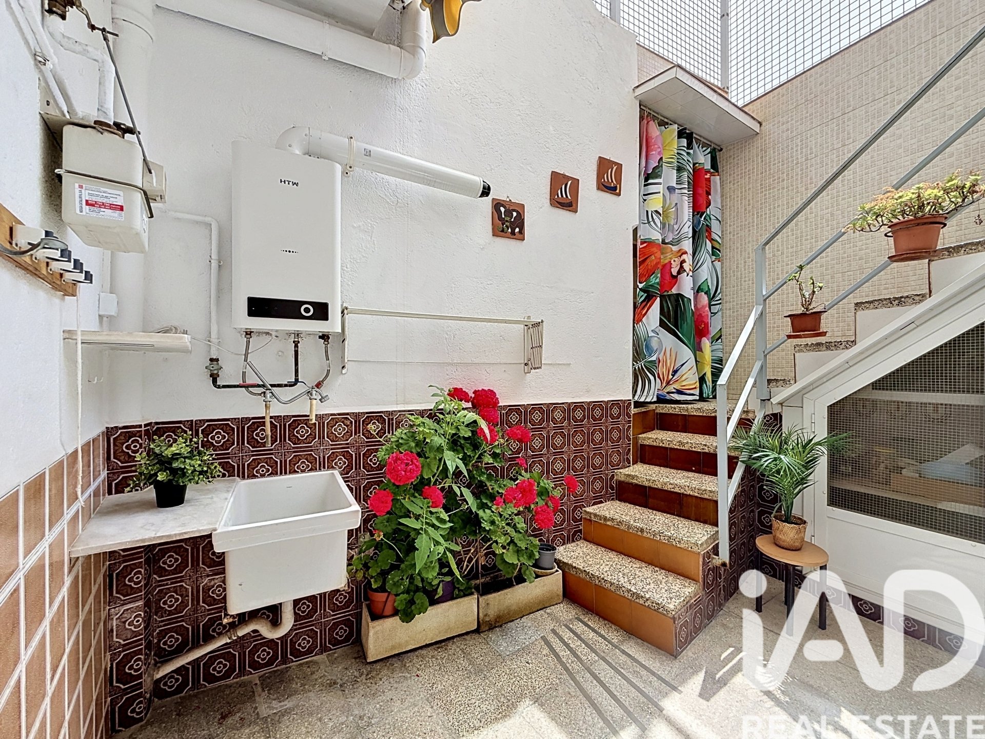 Квартира в Матаро, Барселона, Испания 3 спальни, 69м2 №172338