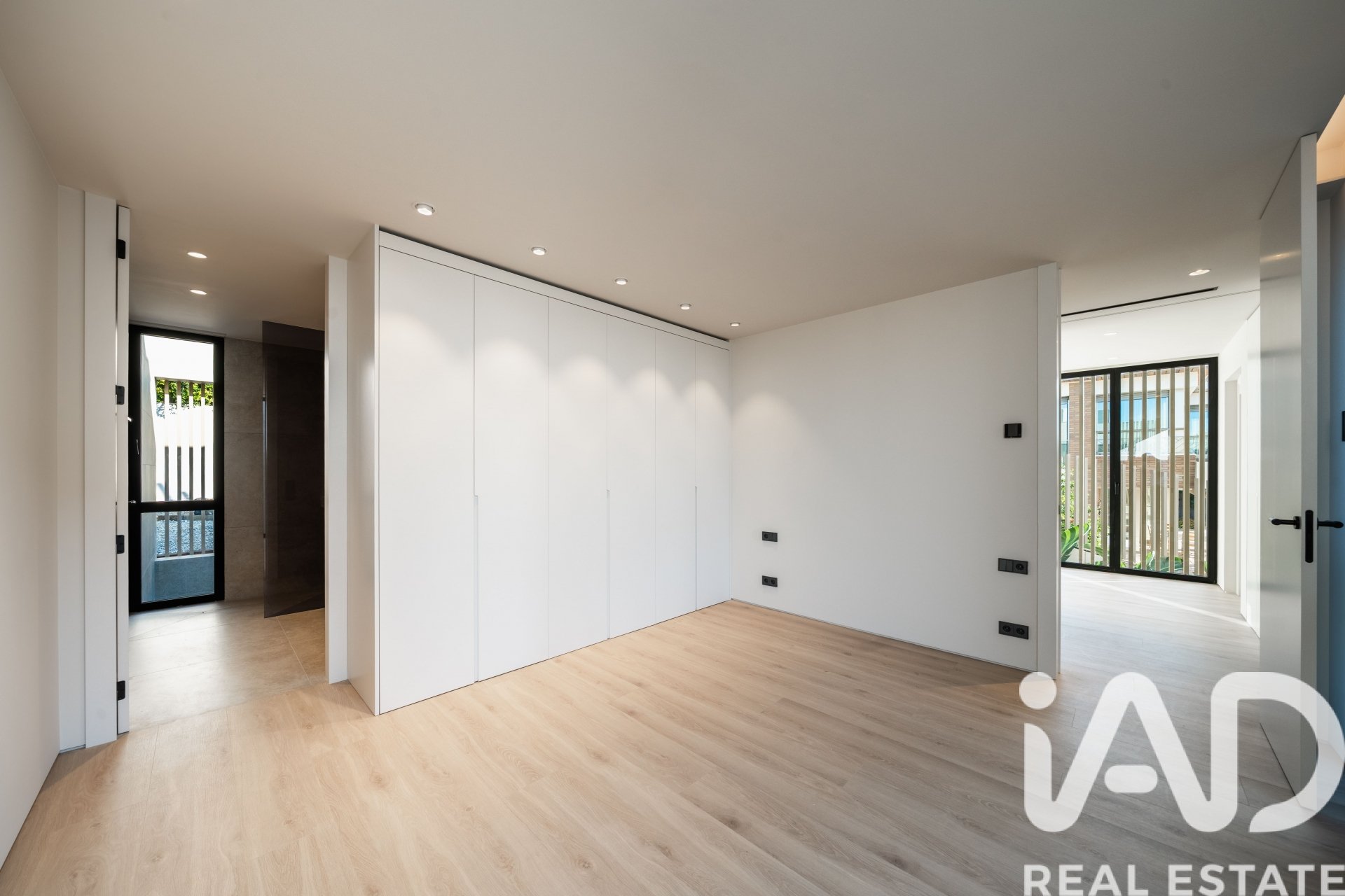 Hus i Teia, Barcelona, Spanien 4 sovrum, 611 kvm. Nr. 172339