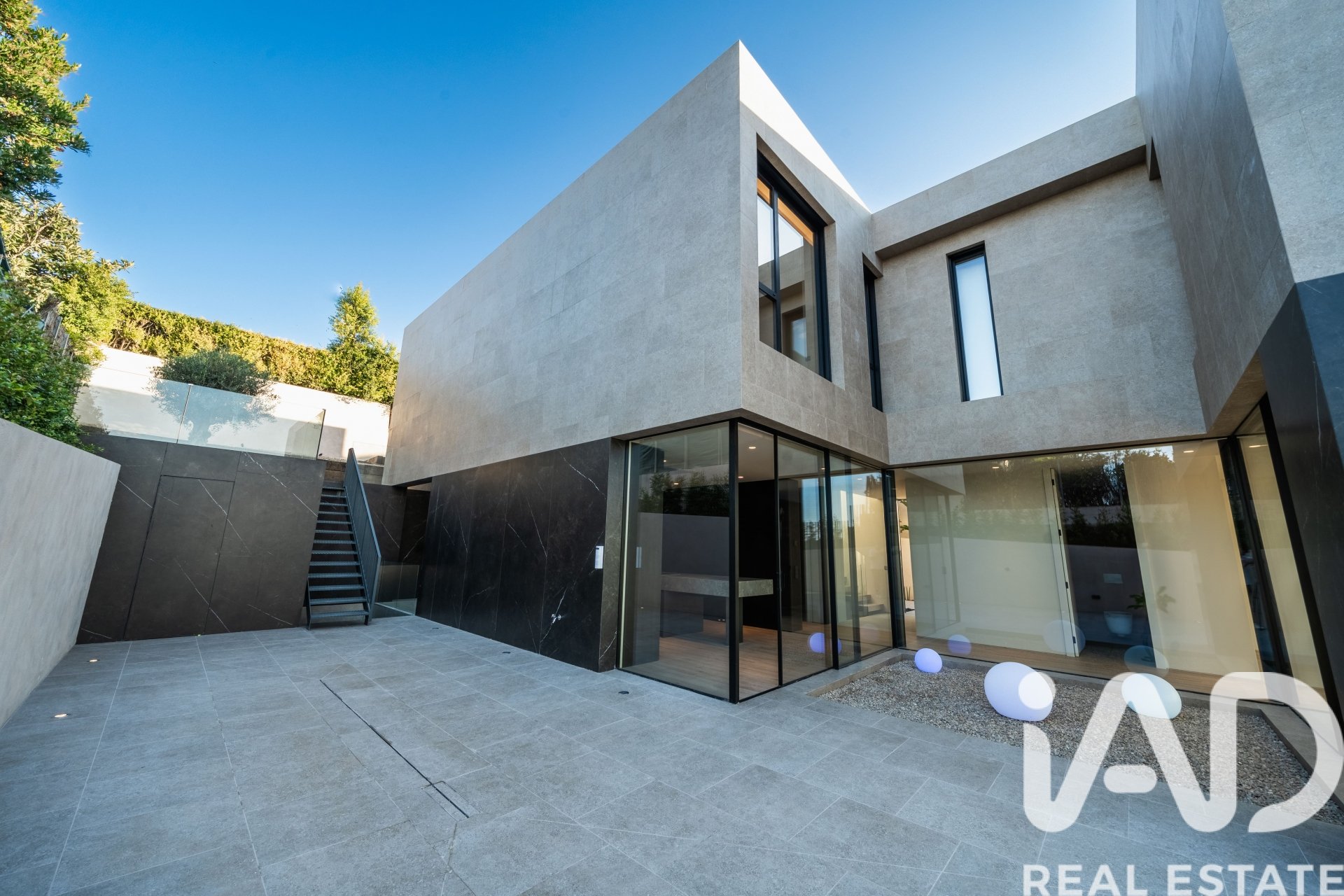 Hus i Teia, Barcelona, Spanien 4 sovrum, 611 kvm. Nr. 172339