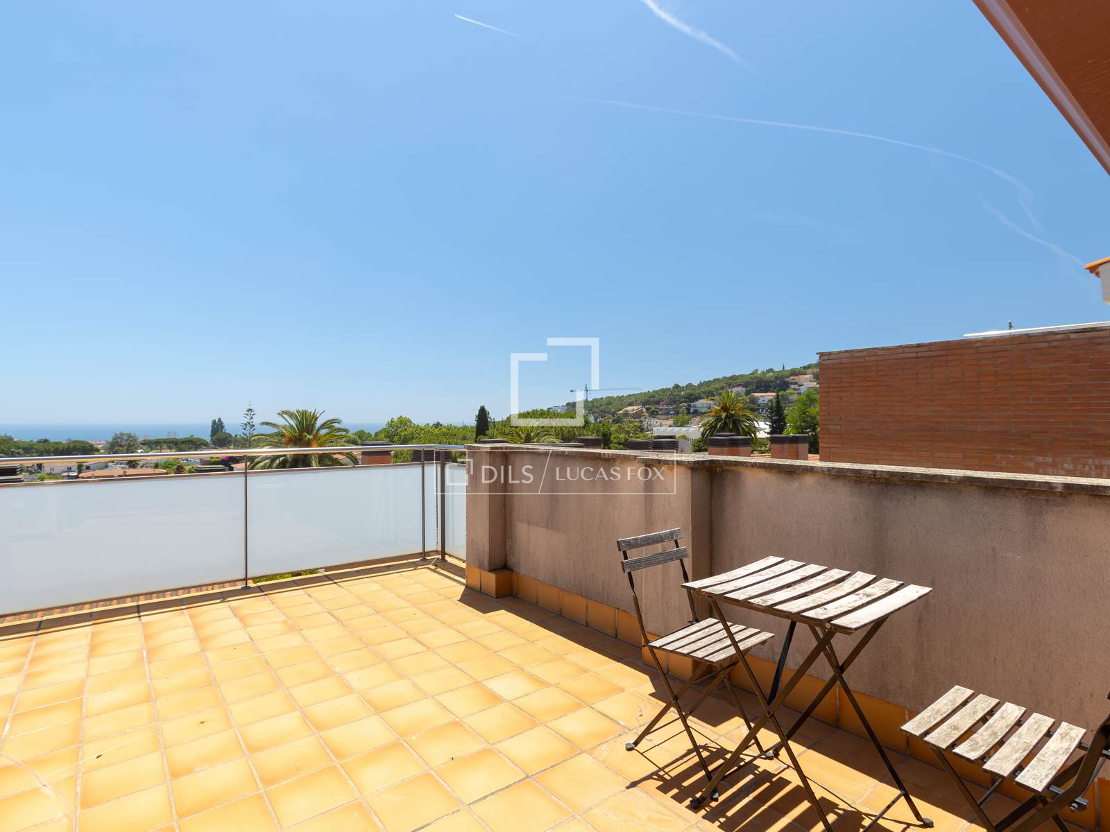 Huvila Cabrils, Barcelona, Espanja 5 makuuhuonetta, 271 m2 No. 193672