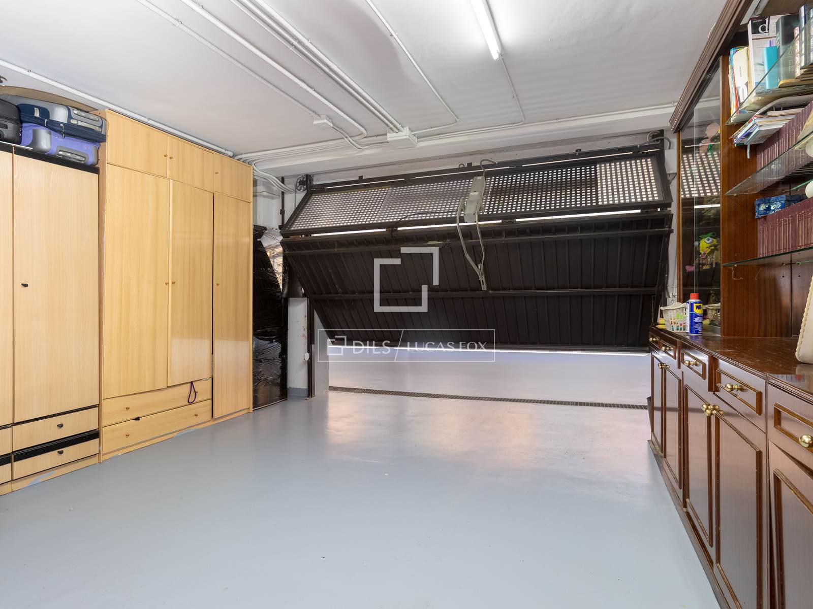 Huvila Cabrils, Barcelona, Espanja 5 makuuhuonetta, 271 m2 No. 193672