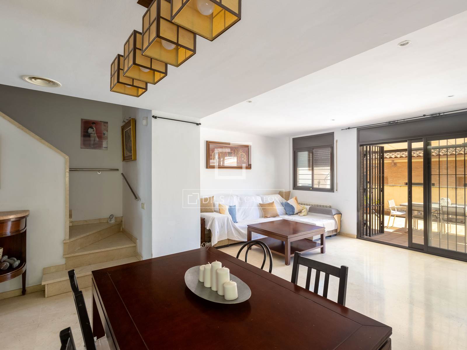 Huvila Cabrils, Barcelona, Espanja 5 makuuhuonetta, 271 m2 No. 193672