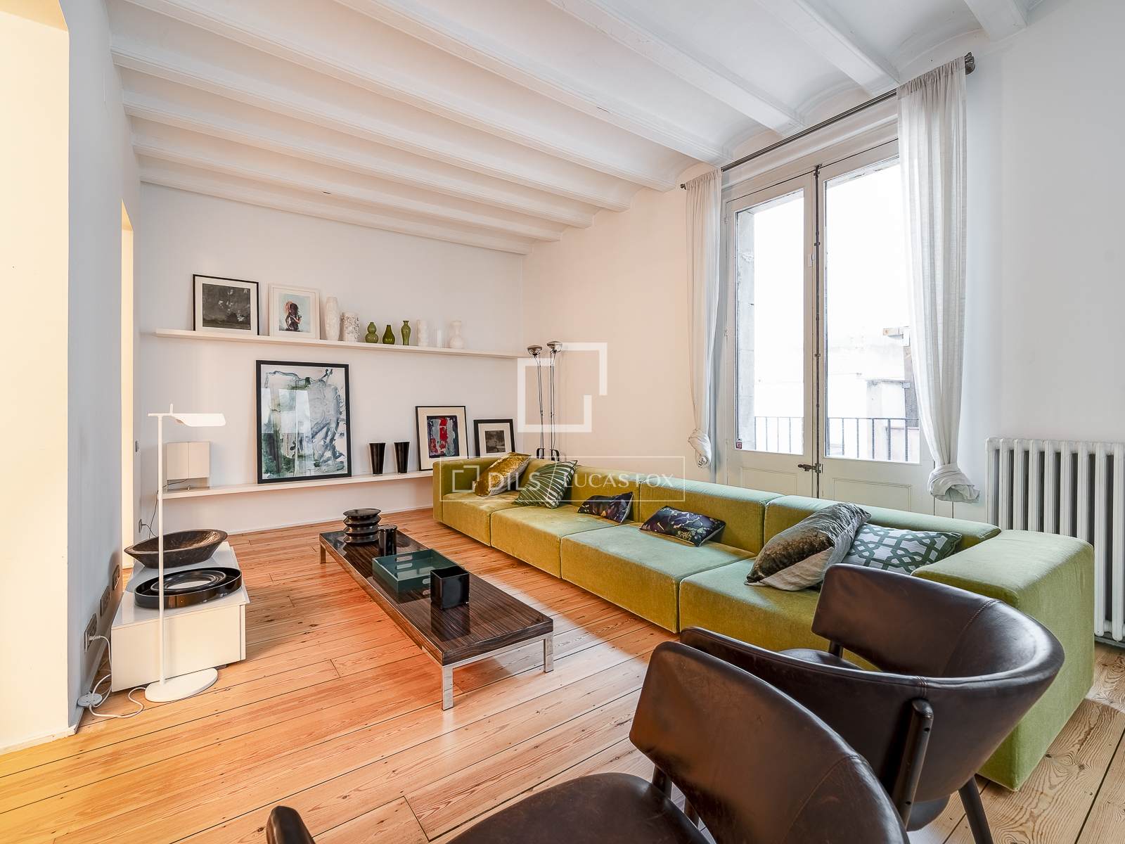 Apartamento en Barcelona, España 2 dormitorios, 146 m2 No. 193674