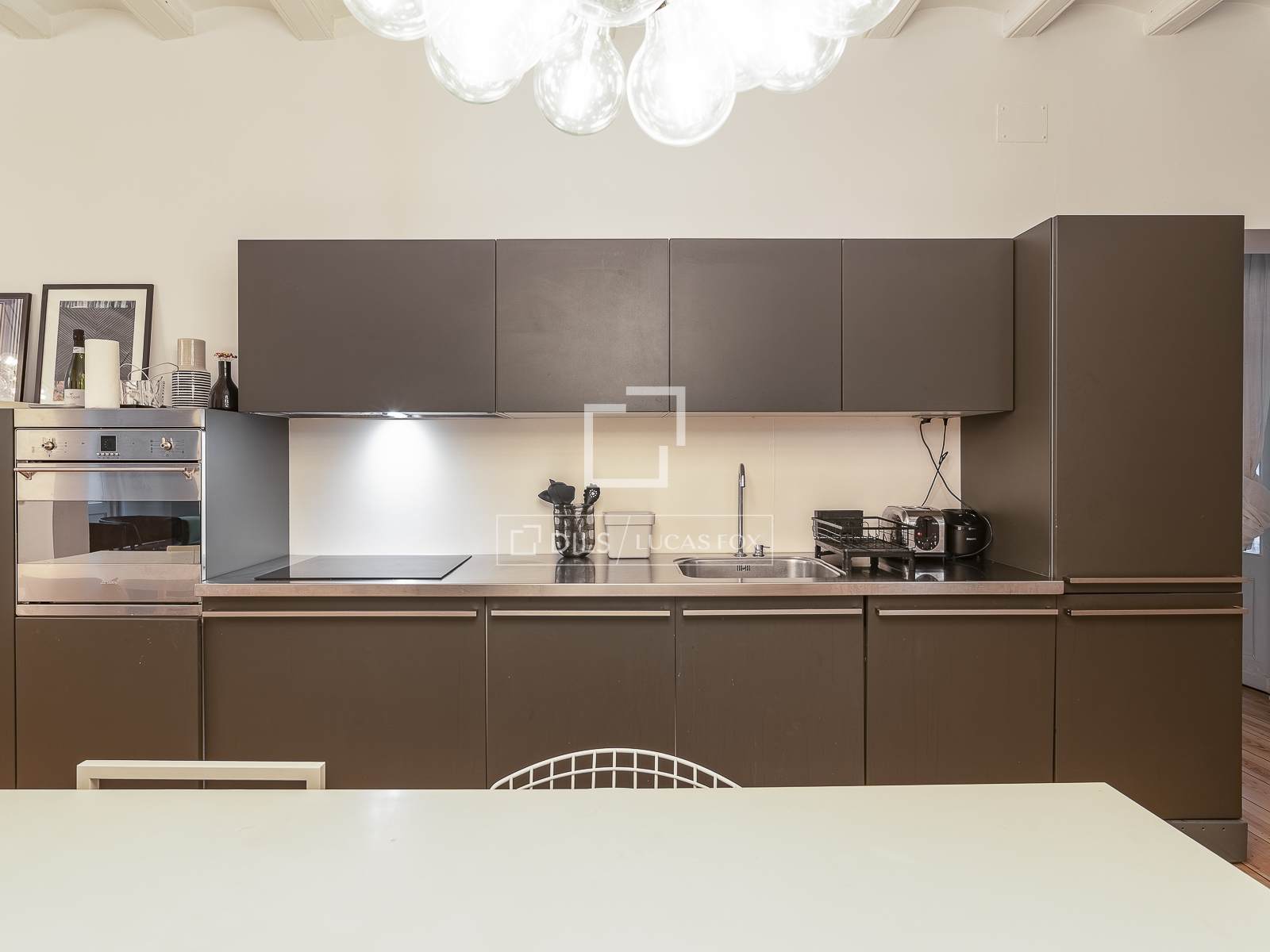 Apartamento en Barcelona, España 2 dormitorios, 146 m2 No. 193674
