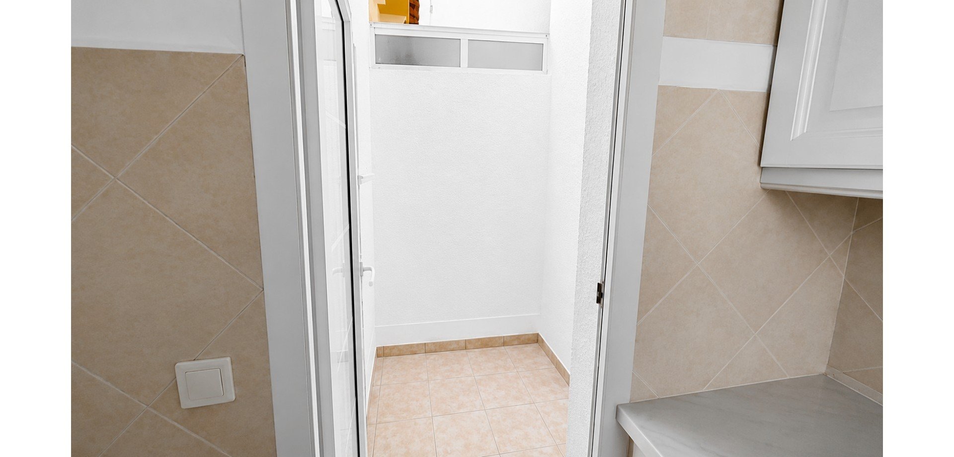 Apartamento en Alicante, España 2 dormitorios, 72 m2 No. 189532
