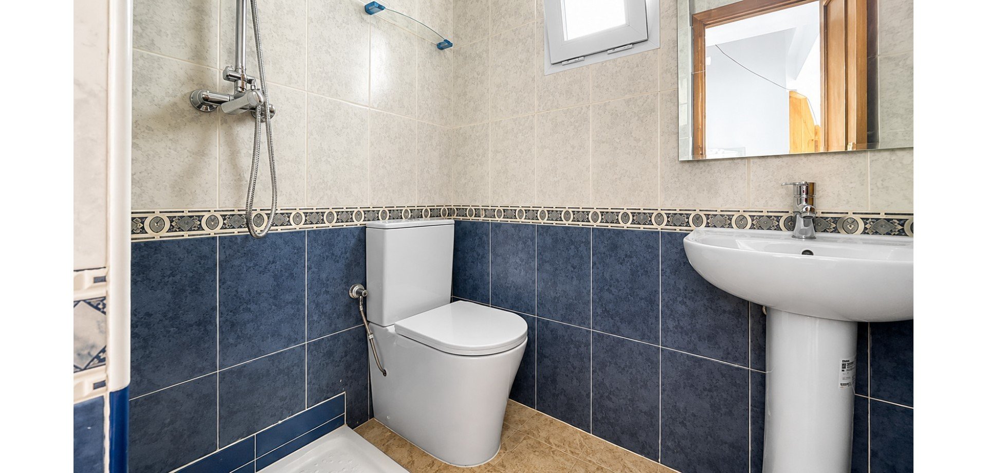 Apartamento en Alicante, España 2 dormitorios, 72 m2 No. 189532