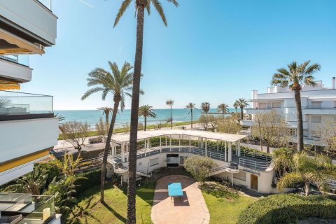 Apartment in Sitges, Barcelona, Spain 2 bedrooms, 64 sq.m. No. 161747
