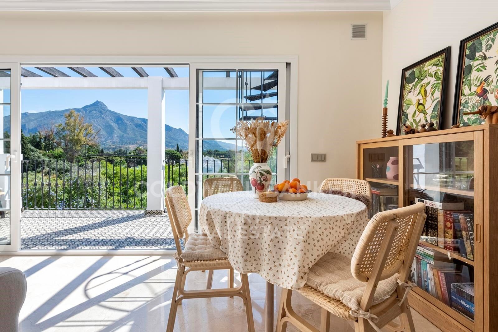 Casa adosada en Marbella, Málaga, España 2 dormitorios, 111 m2 No. 157964