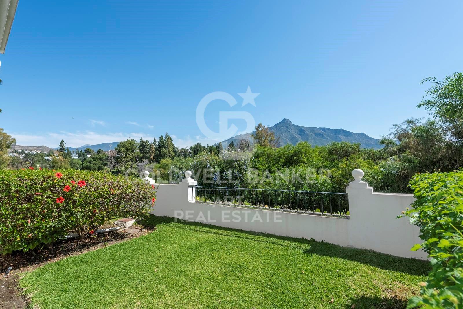 Casa adosada en Marbella, Málaga, España 2 dormitorios, 111 m2 No. 157964