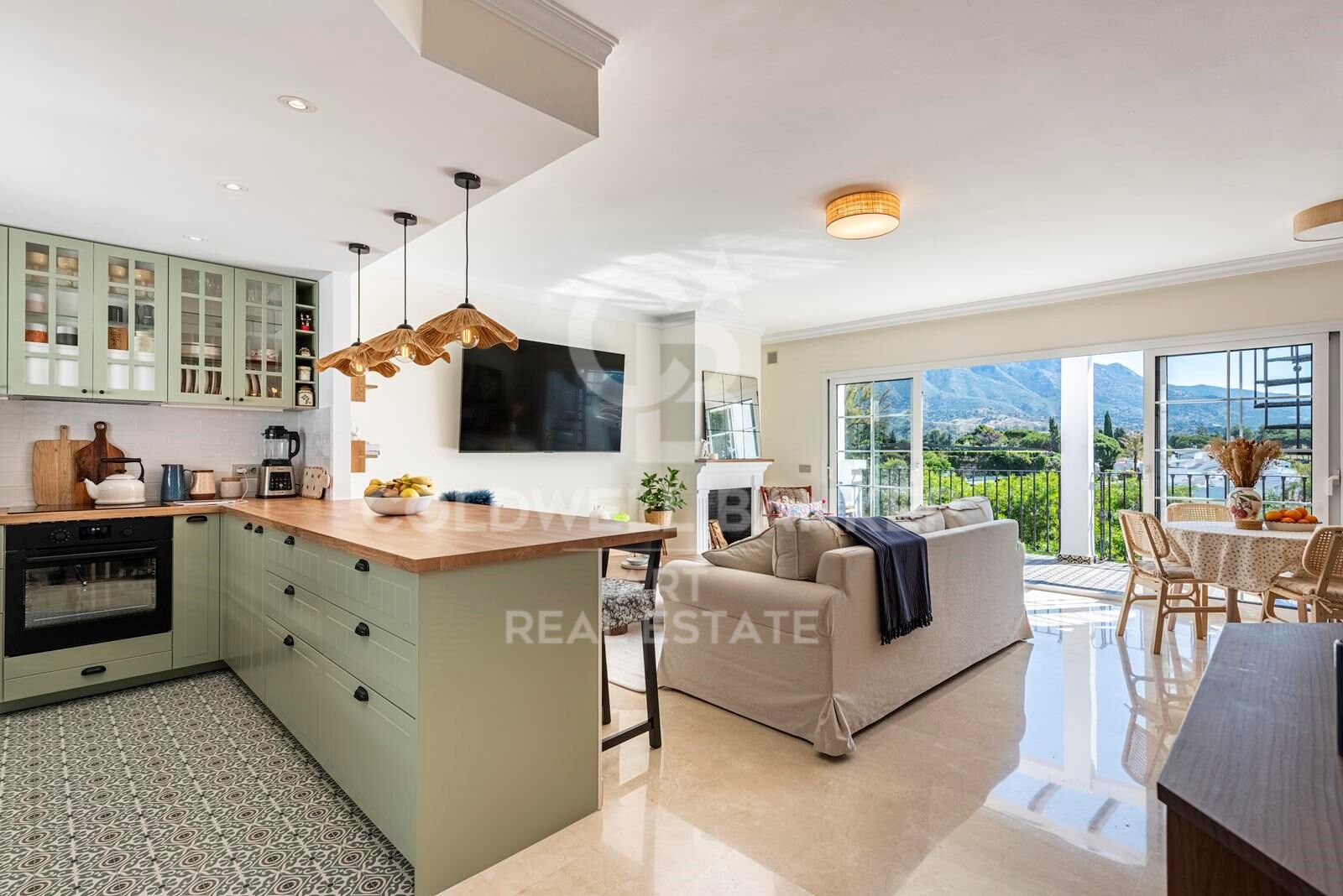 Casa adosada en Marbella, Málaga, España 2 dormitorios, 111 m2 No. 157964