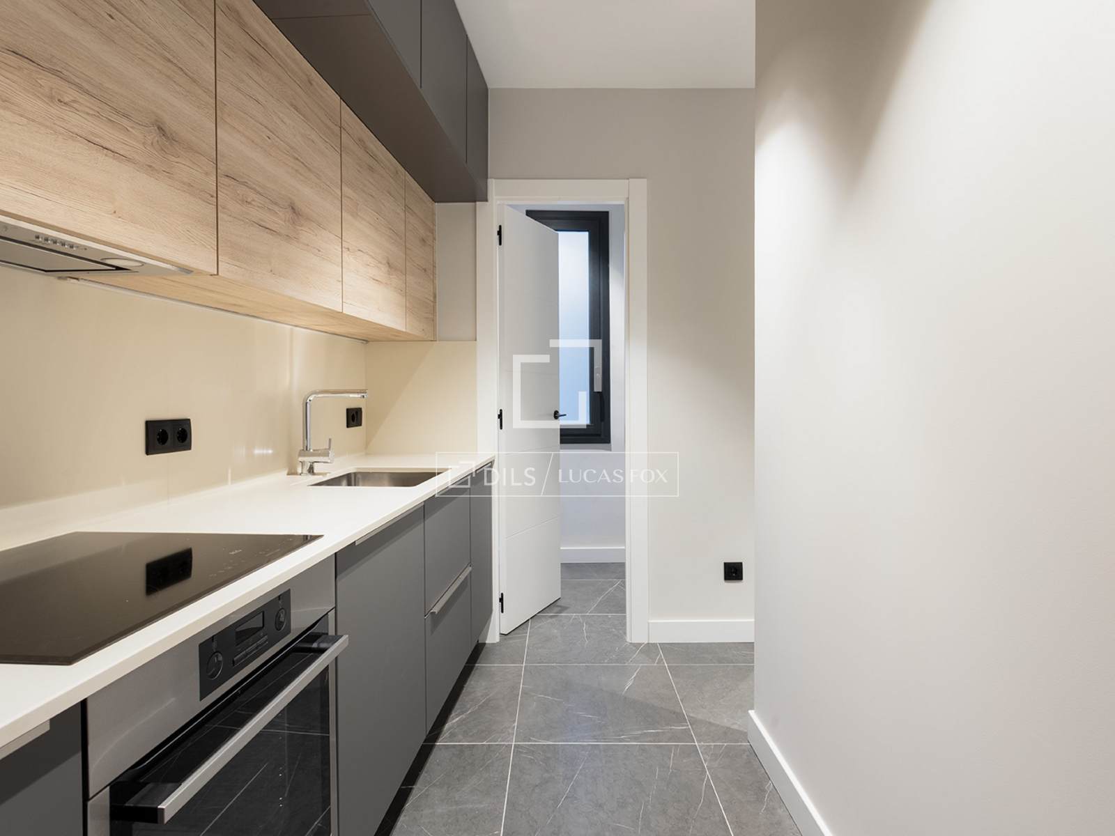 Appartamento a Barcelona, Spagna 2 camere da letto, 77 mq. N° 150645