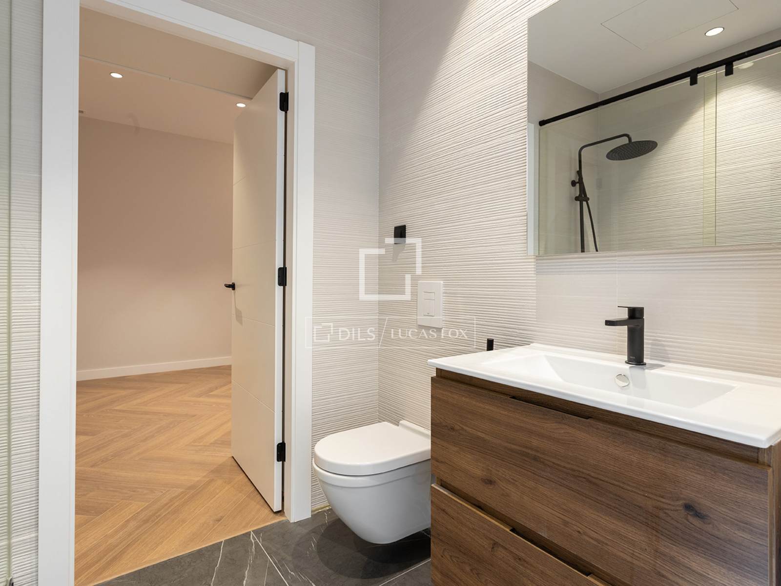 Apartment in Barcelona, Spain 3 bedrooms, 156 sq.m. No. 150643