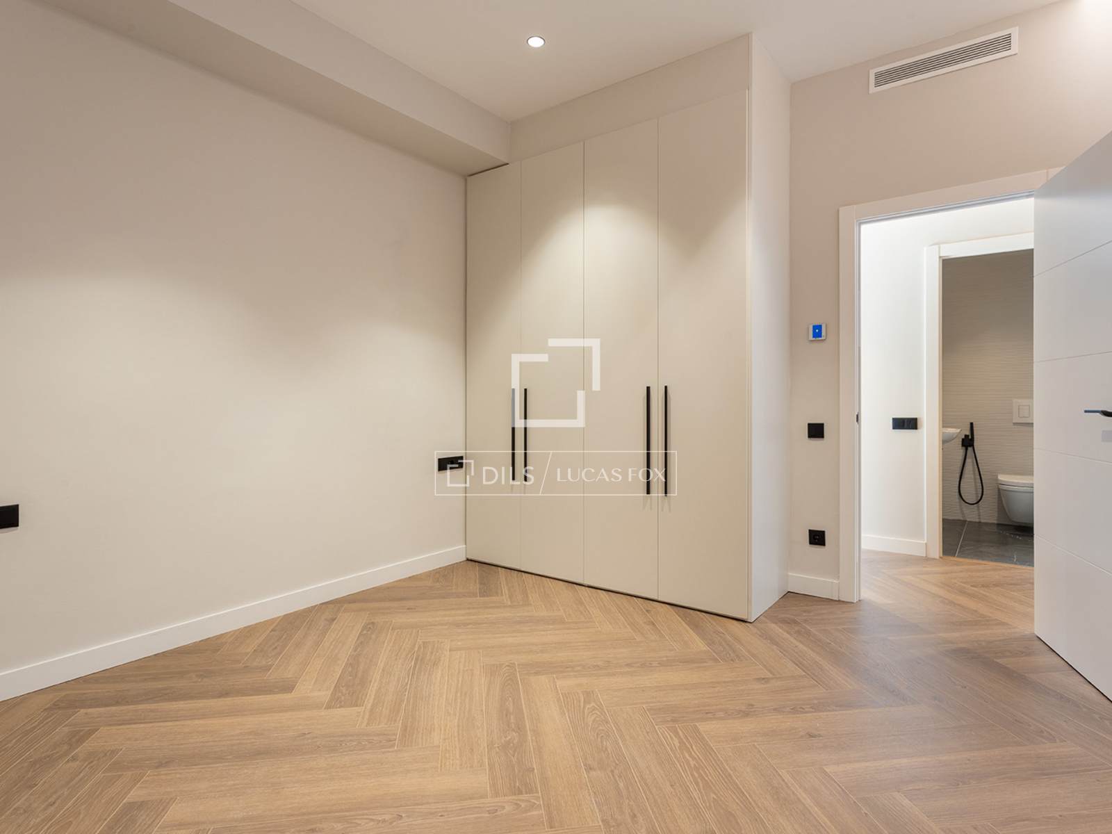 Apartment in Barcelona, Spain 3 bedrooms, 156 sq.m. No. 150643