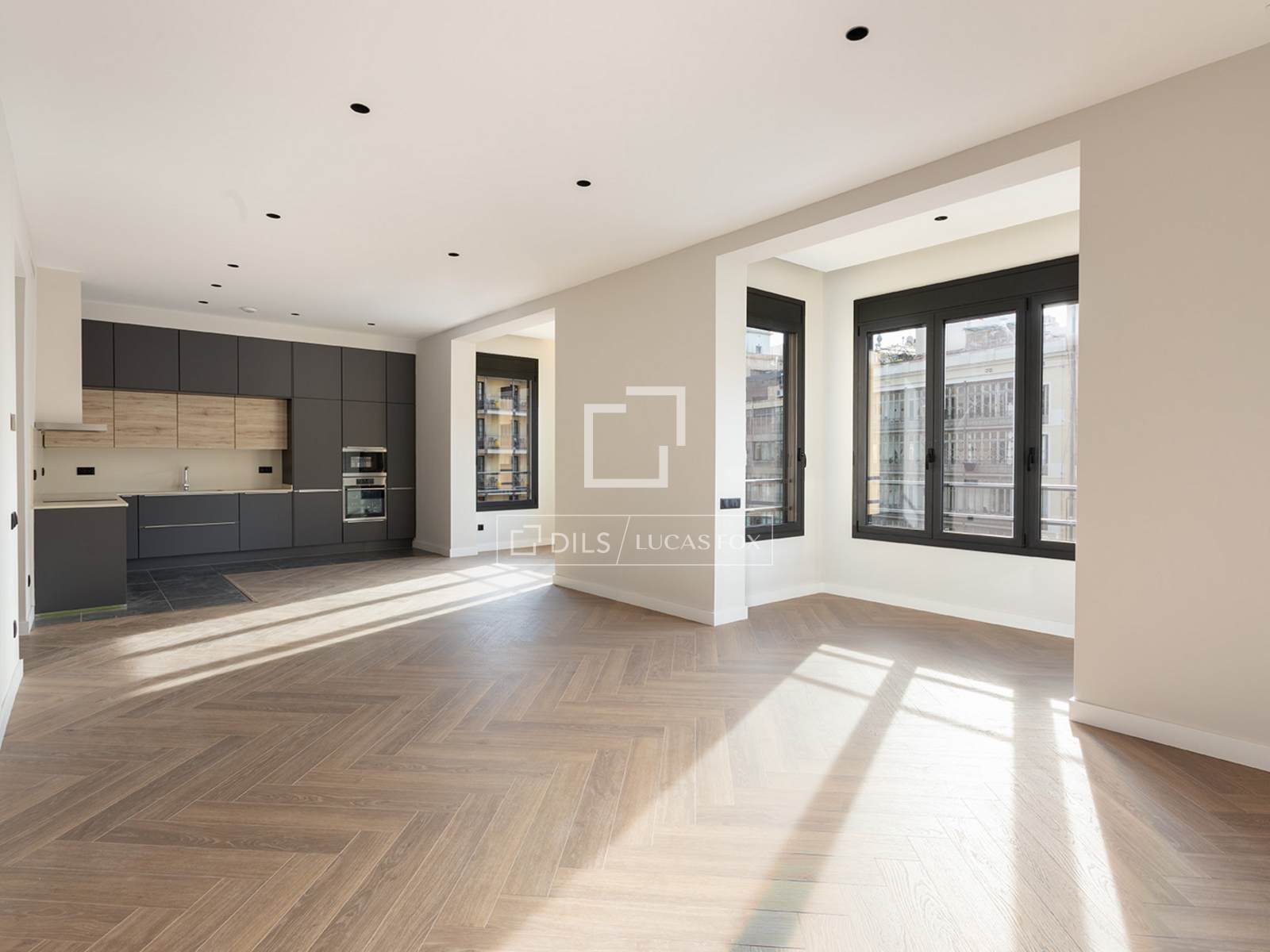 Apartment in Barcelona, Spain 3 bedrooms, 156 sq.m. No. 150643