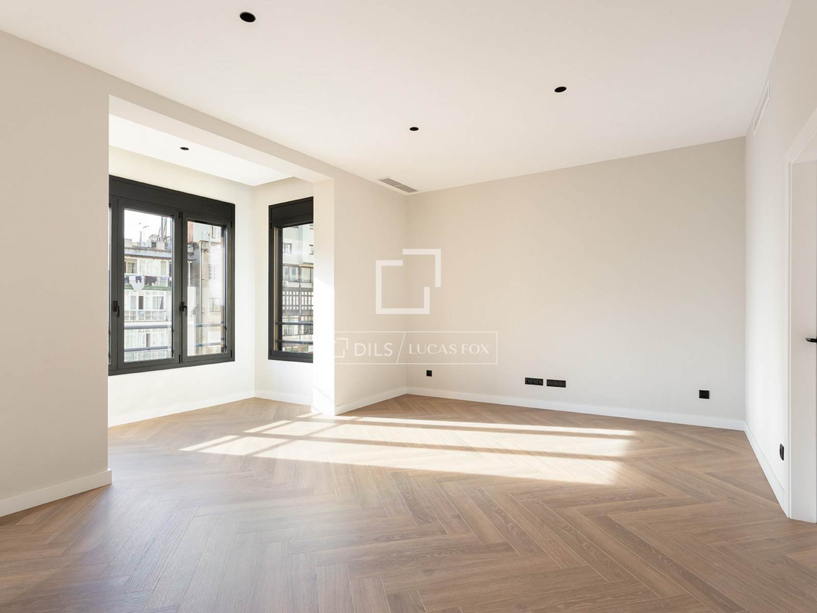 Apartment in Barcelona, Spain 3 bedrooms, 156 sq.m. No. 150643