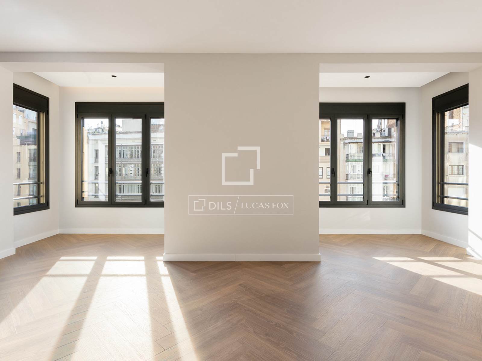 Apartment in Barcelona, Spain 3 bedrooms, 156 sq.m. No. 150643