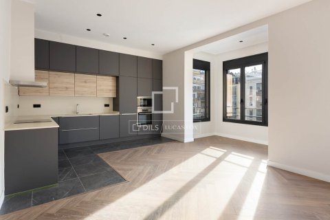 Apartament w Barcelona, Hiszpania 3 sypialnie, 156 mkw. nr 150643
