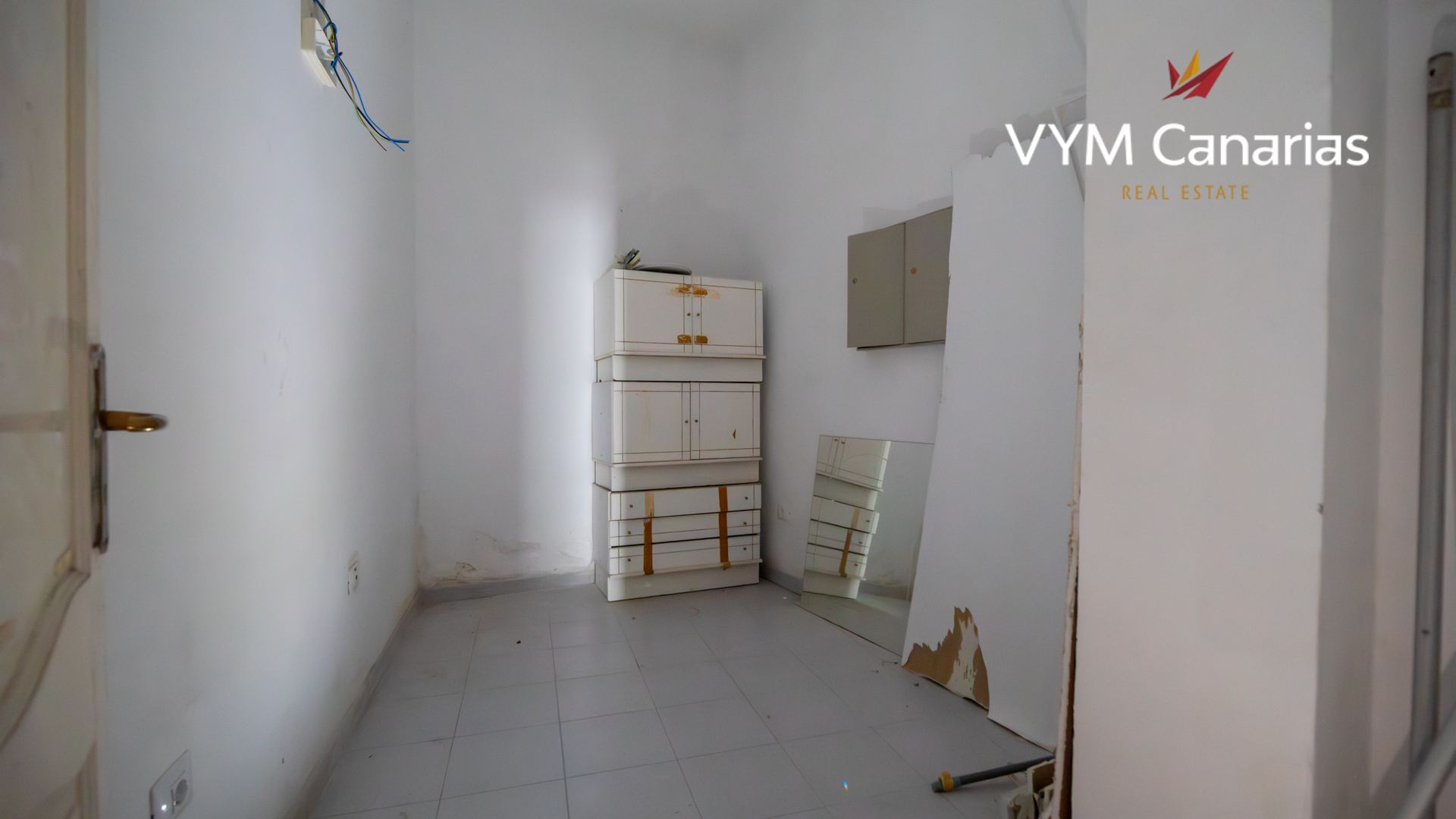 Liikekiinteistö Puerto de Santiago, Tenerife, Espanja 1 makuuhuone, 122 m2 No. 183677