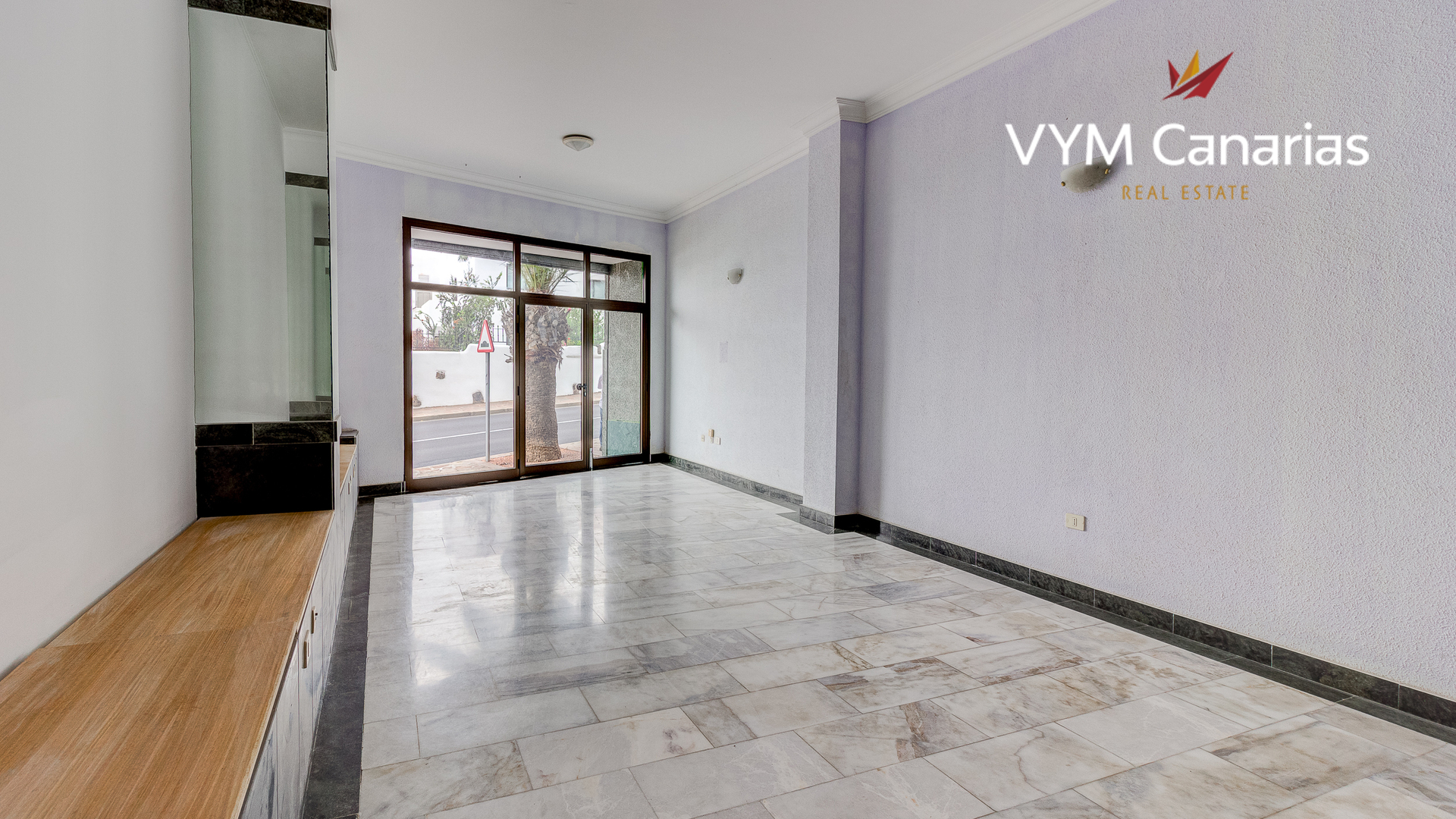 Liikekiinteistö Puerto de Santiago, Tenerife, Espanja 1 makuuhuone, 122 m2 No. 183677
