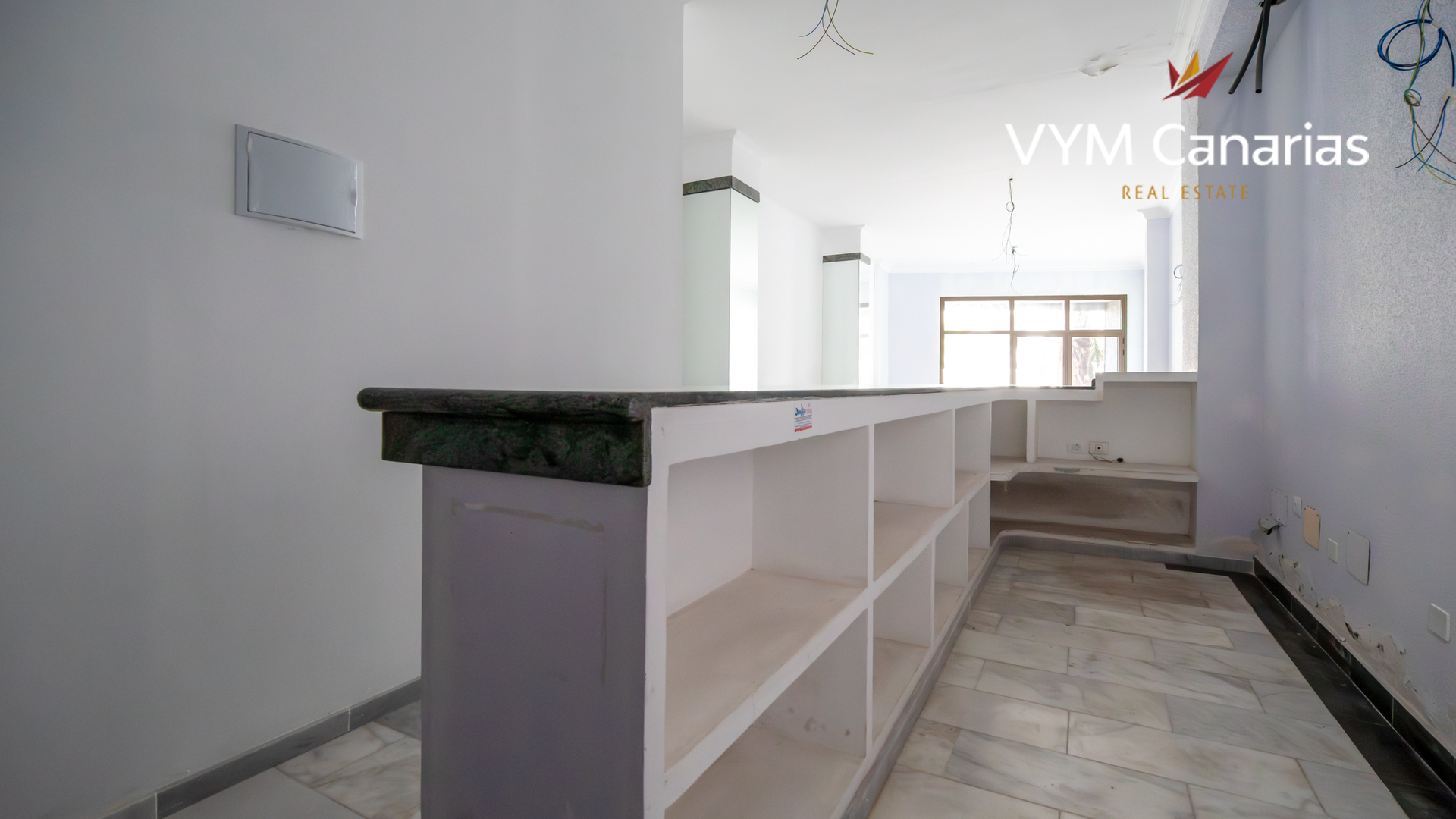 Liikekiinteistö Puerto de Santiago, Tenerife, Espanja 1 makuuhuone, 122 m2 No. 183677