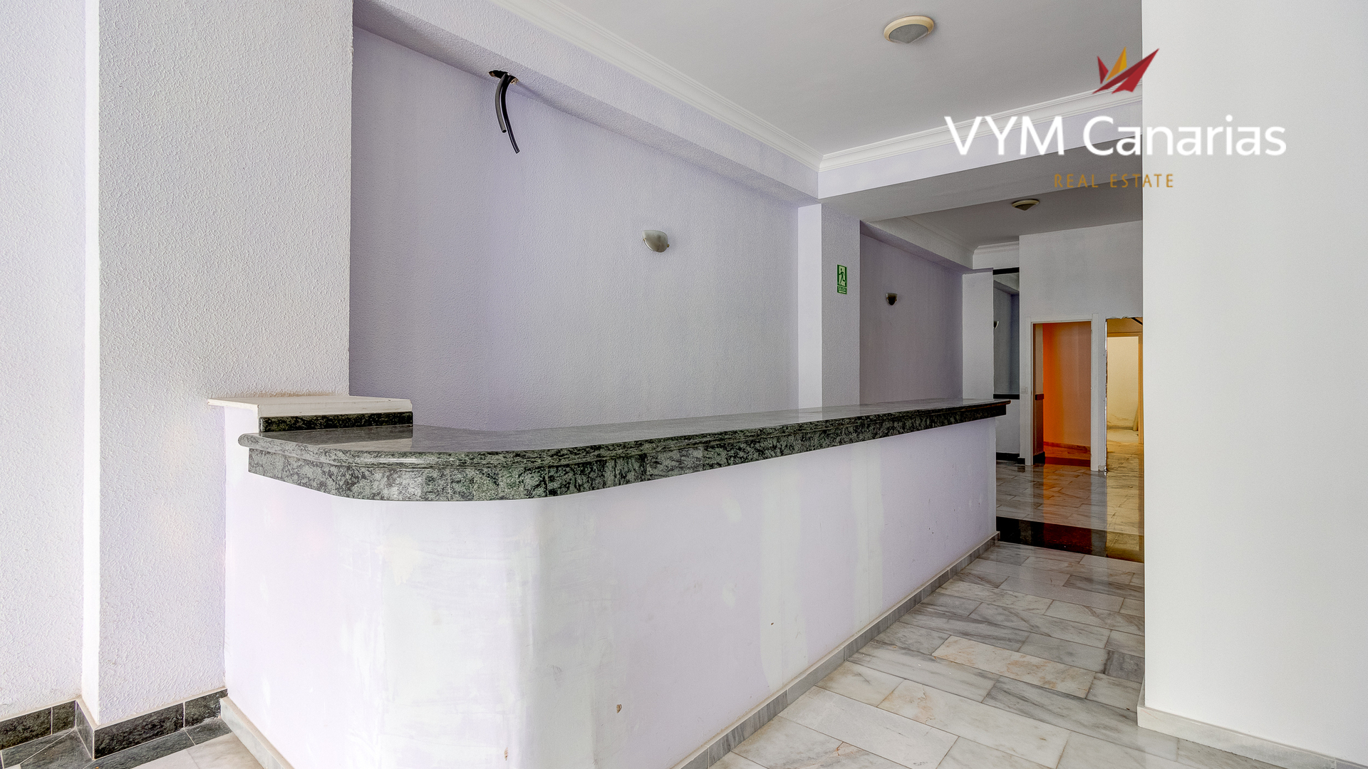 Liikekiinteistö Puerto de Santiago, Tenerife, Espanja 1 makuuhuone, 122 m2 No. 183677