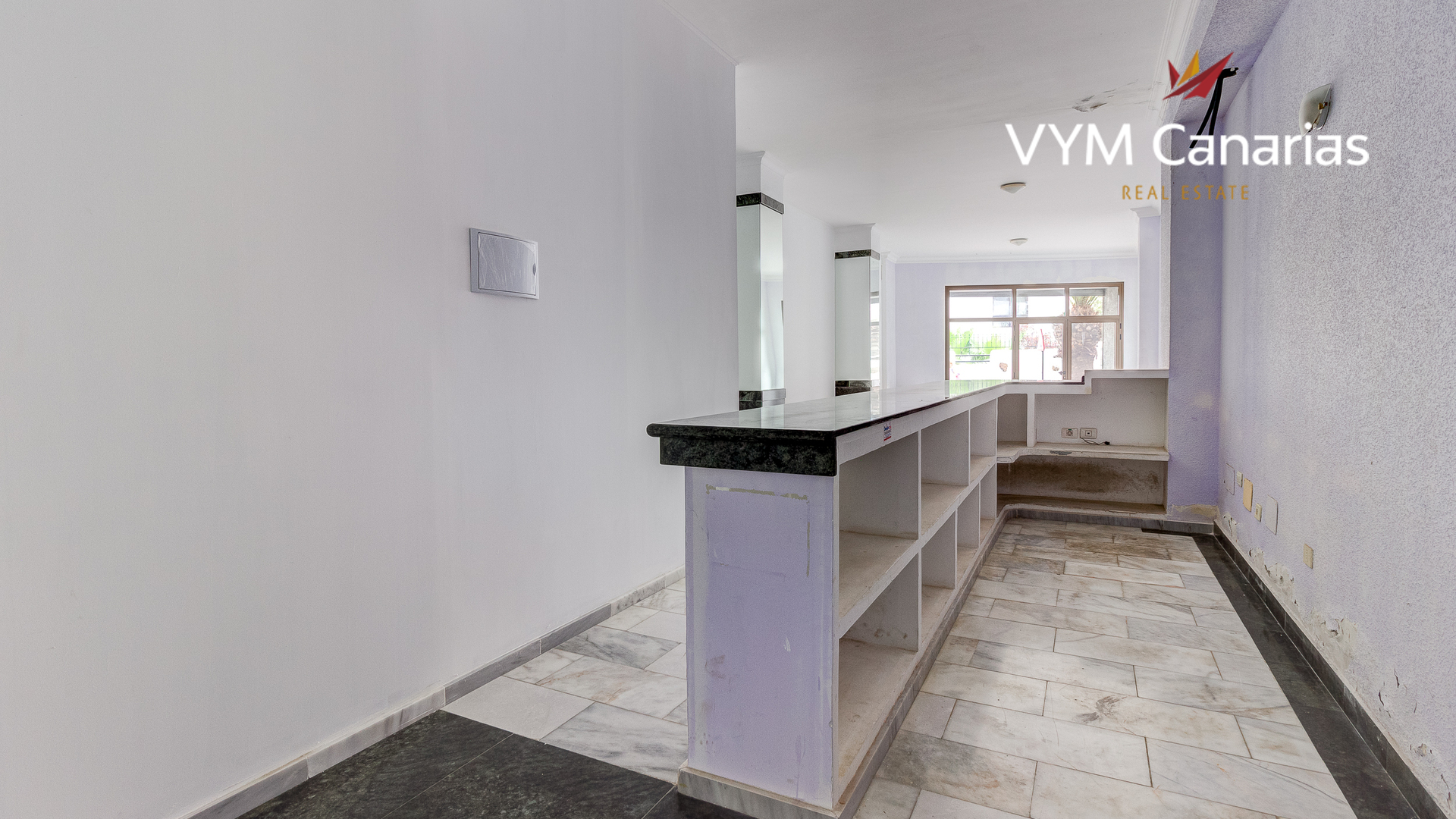 Liikekiinteistö Puerto de Santiago, Tenerife, Espanja 1 makuuhuone, 122 m2 No. 183677