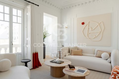 Huoneisto Madrid, Espanja 4 makuuhuonetta, 208 m2 No. 156750