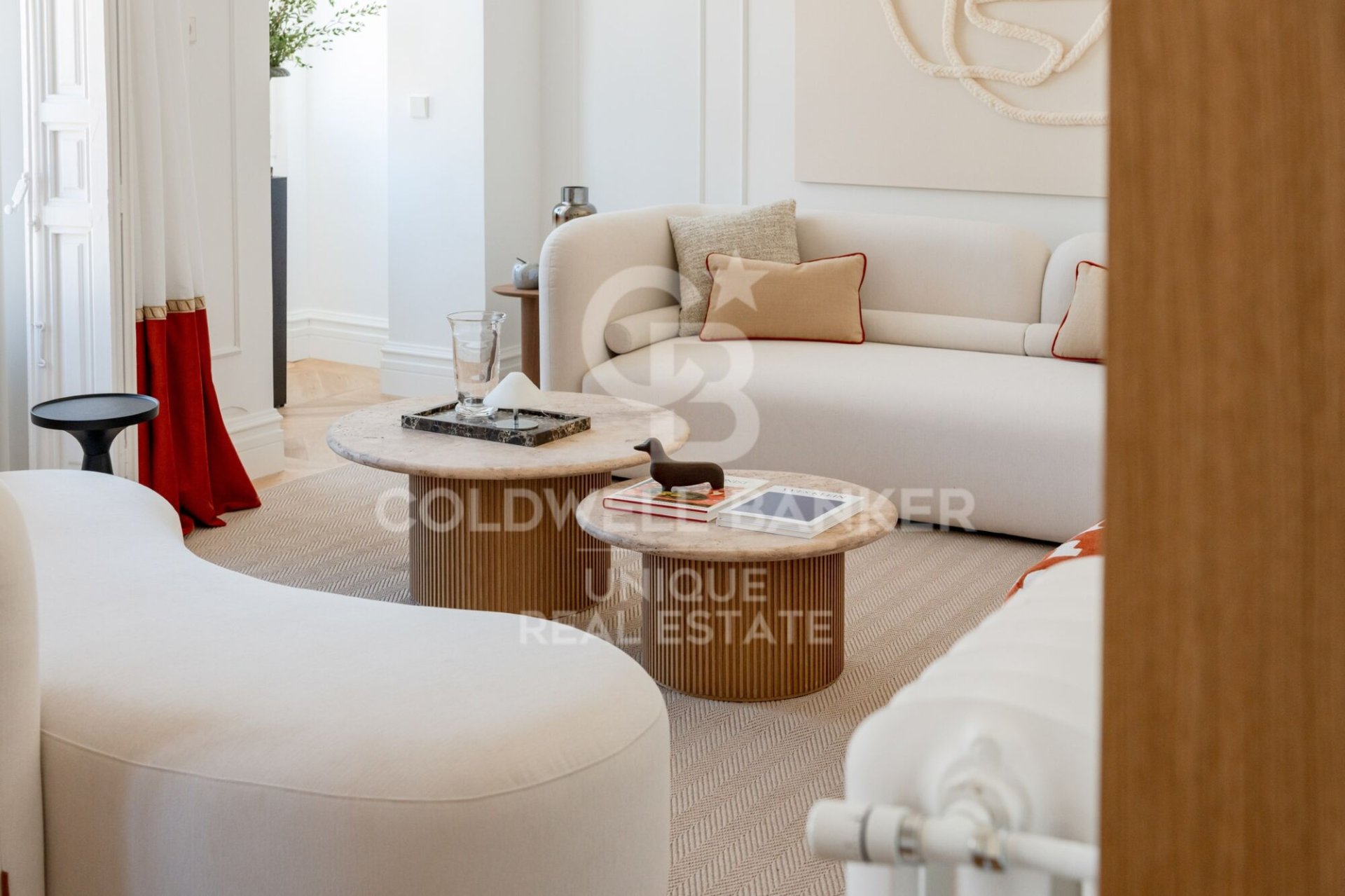 Apartament w Madrid, Hiszpania 4 sypialnie, 208 mkw. nr 156750