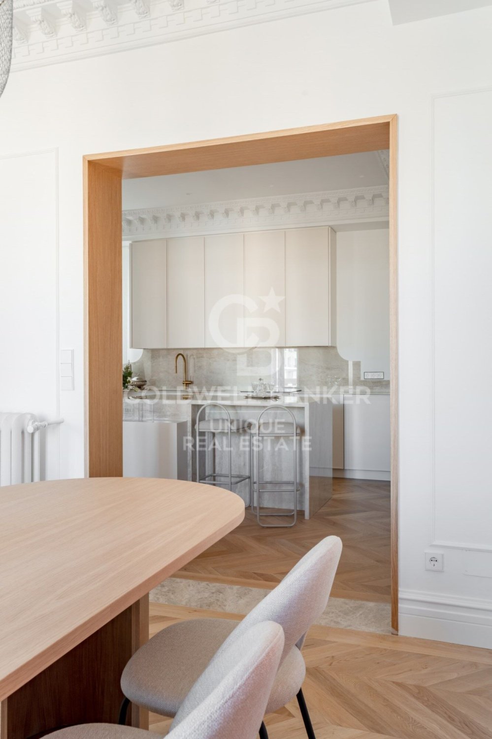 Apartament w Madrid, Hiszpania 4 sypialnie, 208 mkw. nr 156750