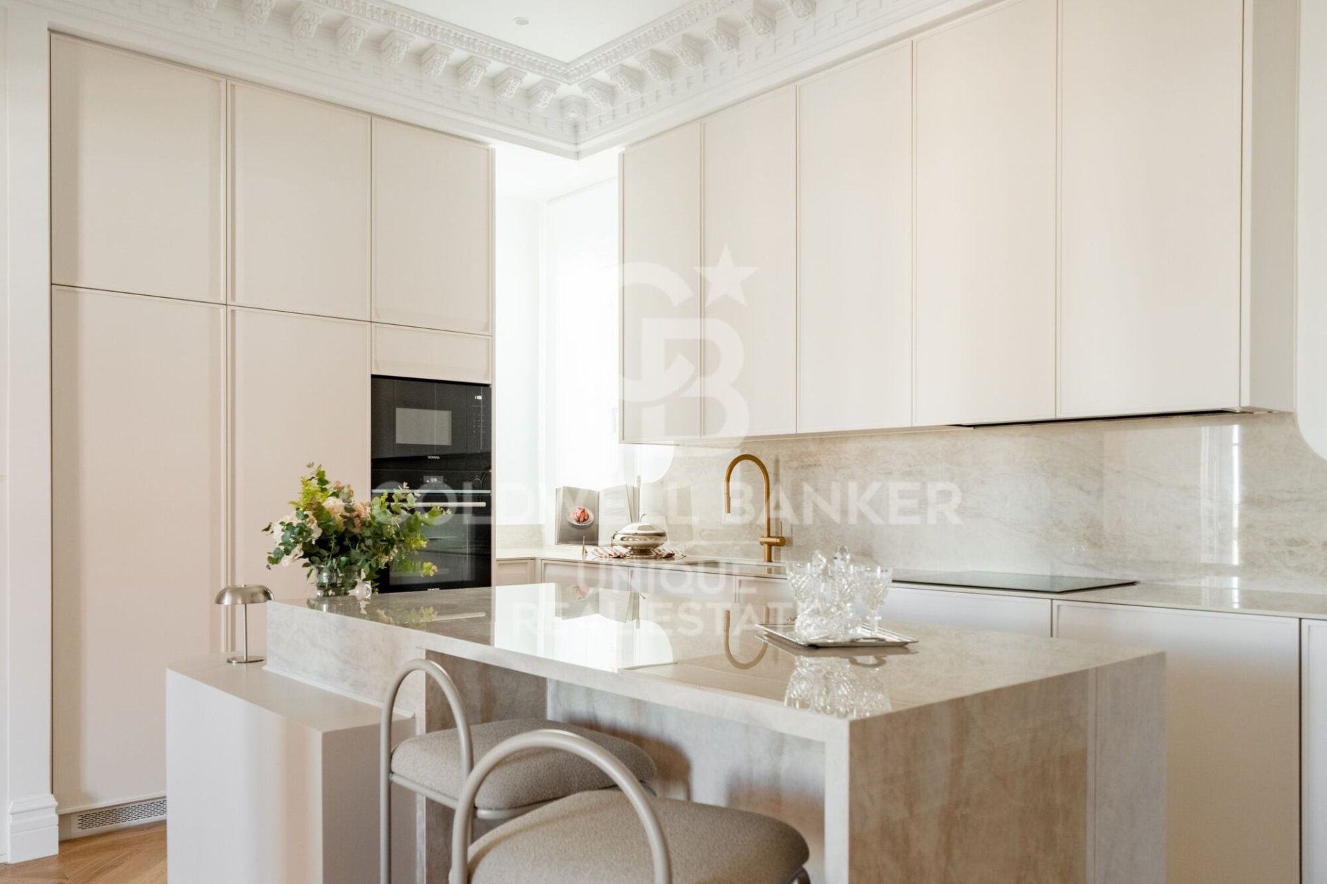 Apartament w Madrid, Hiszpania 4 sypialnie, 208 mkw. nr 156750