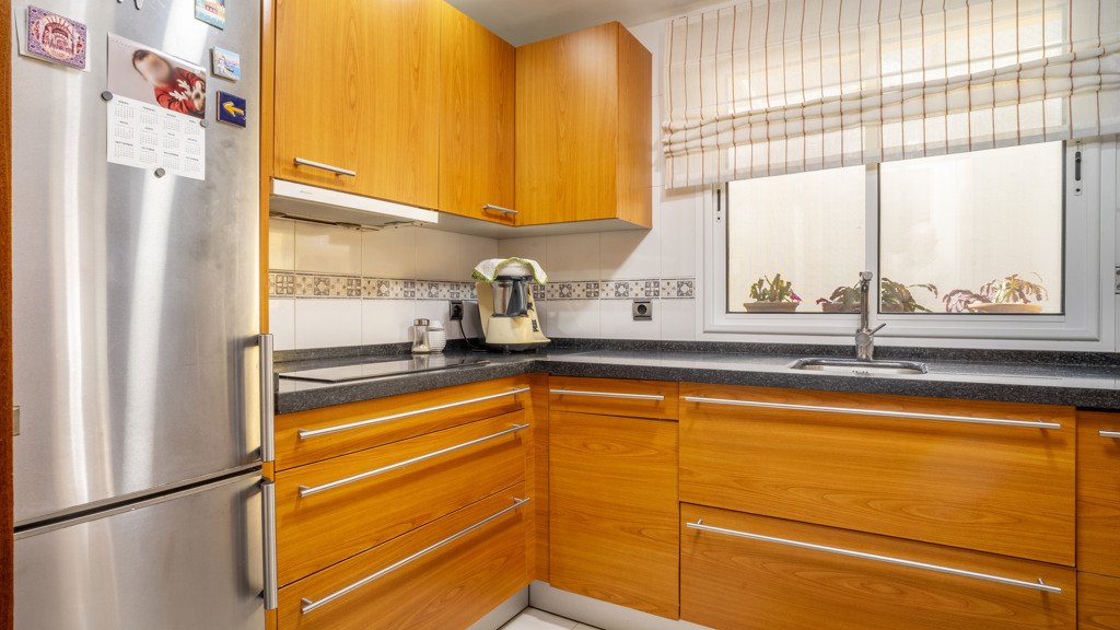 Talo Estepona, Malaga, Espanja 4 makuuhuonetta, 142.8 m2 No. 107378