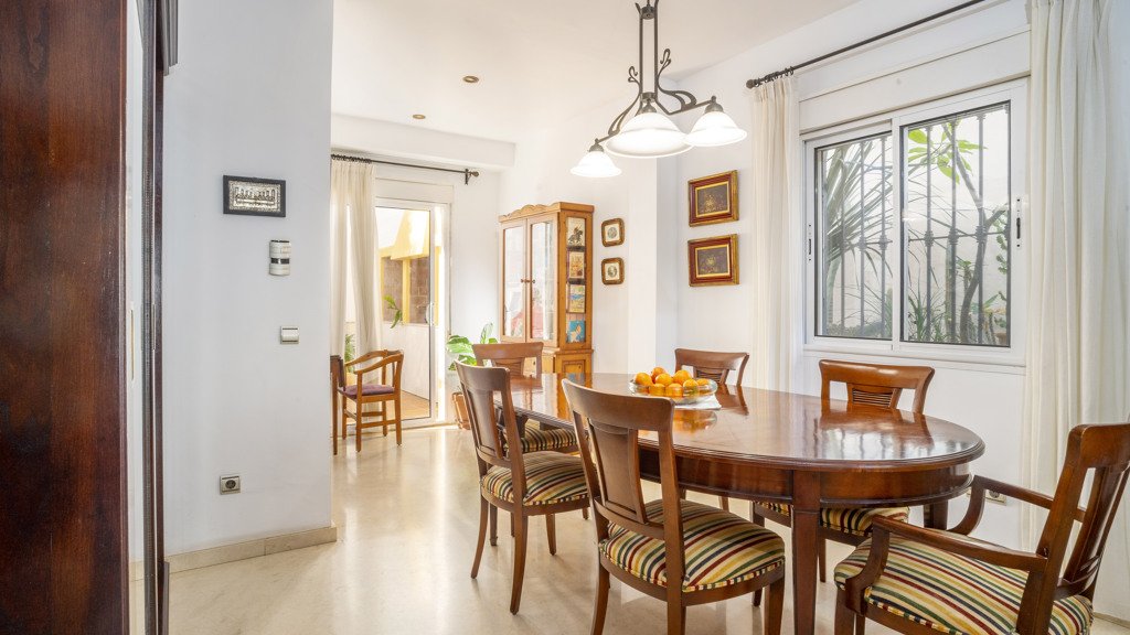 Talo Estepona, Malaga, Espanja 4 makuuhuonetta, 142.8 m2 No. 107378