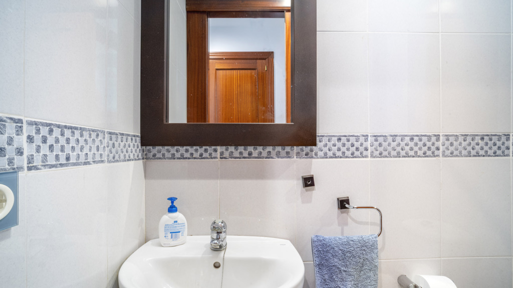 Talo Estepona, Malaga, Espanja 4 makuuhuonetta, 142.8 m2 No. 107378