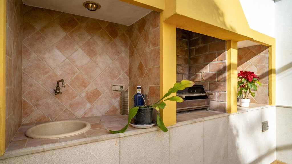Talo Estepona, Malaga, Espanja 4 makuuhuonetta, 142.8 m2 No. 107378