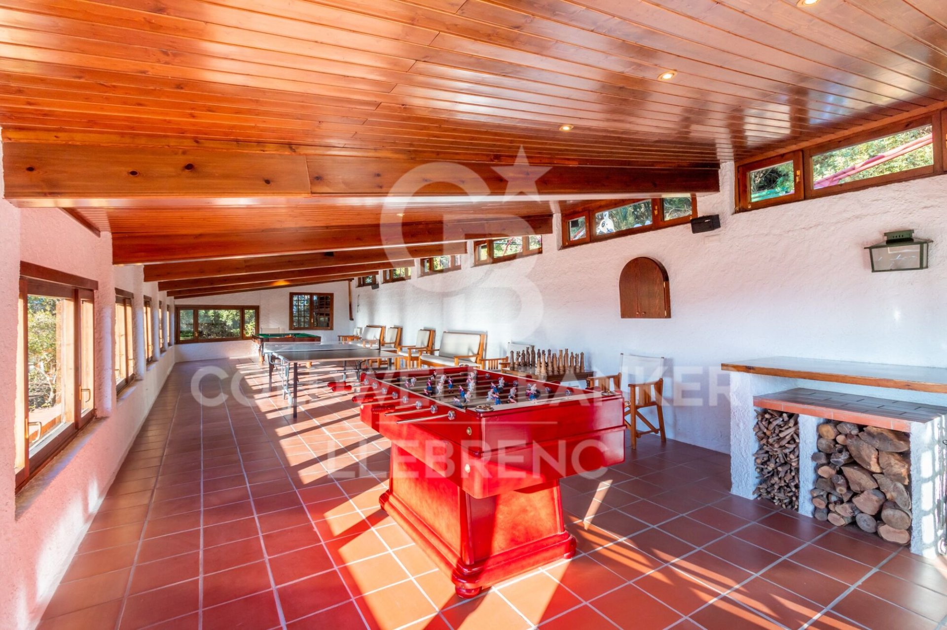 Dom w Barcelona, Hiszpania 6 sypialni, 802 mkw. nr 159584