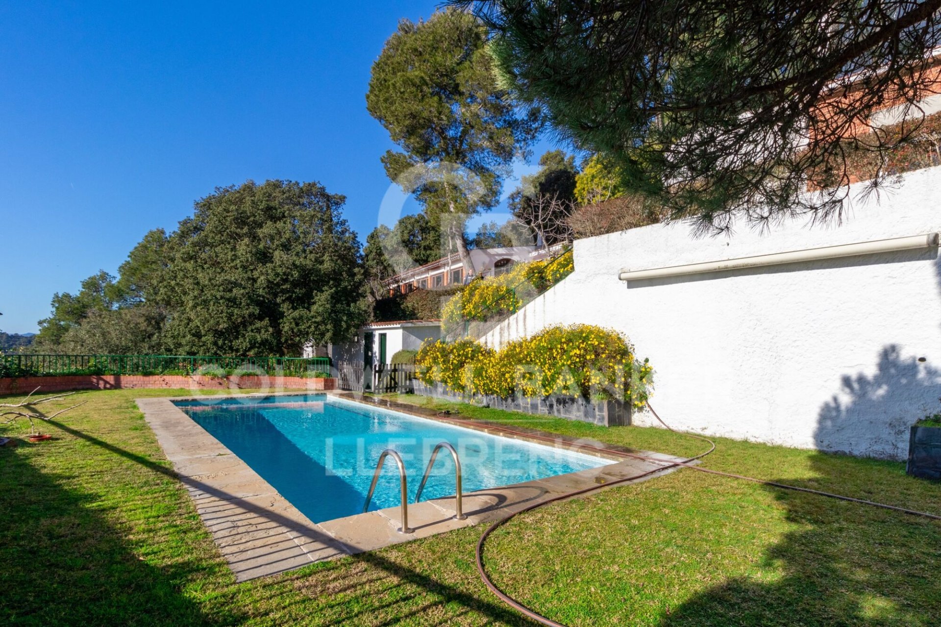 Dom w Barcelona, Hiszpania 6 sypialni, 802 mkw. nr 159584