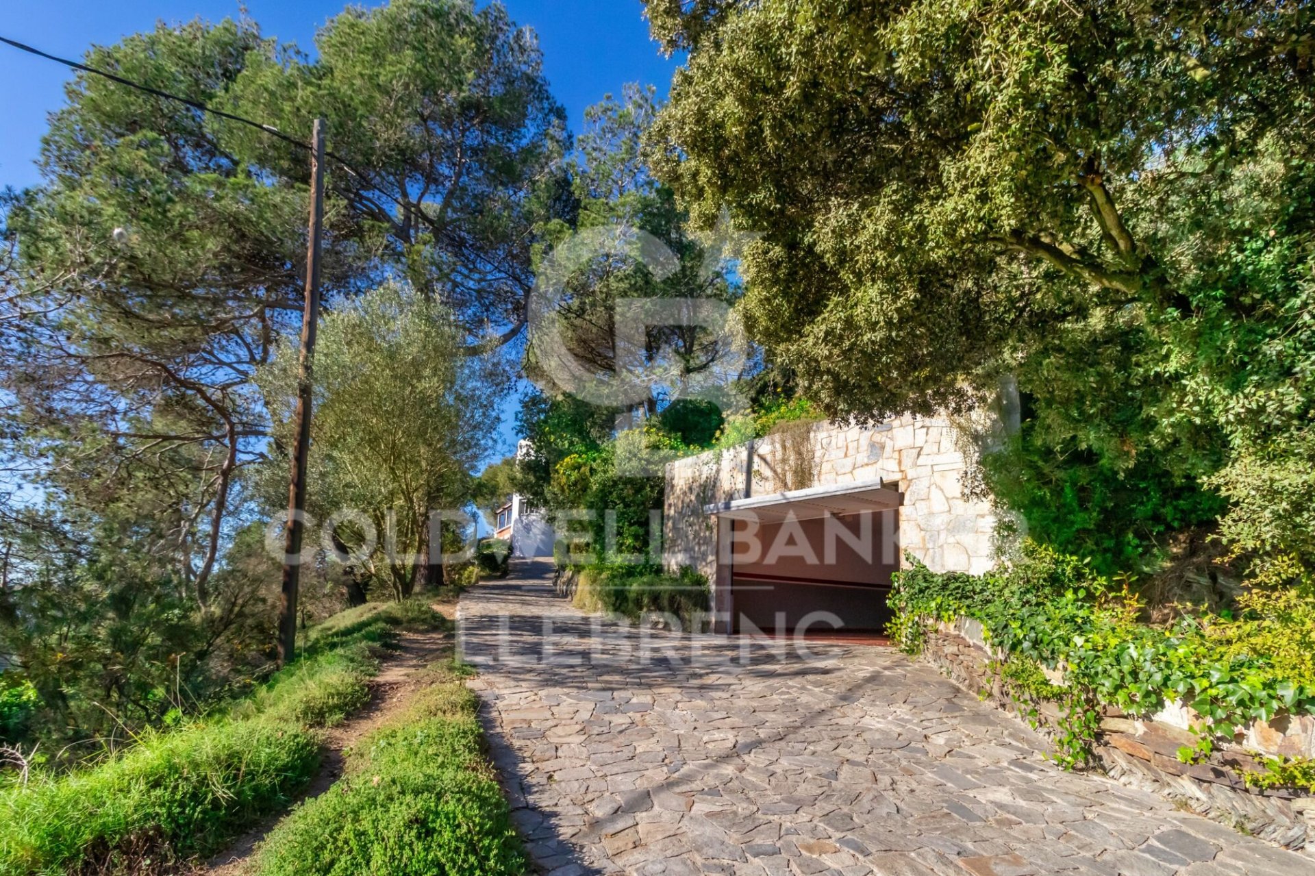 Dom w Barcelona, Hiszpania 6 sypialni, 802 mkw. nr 159584