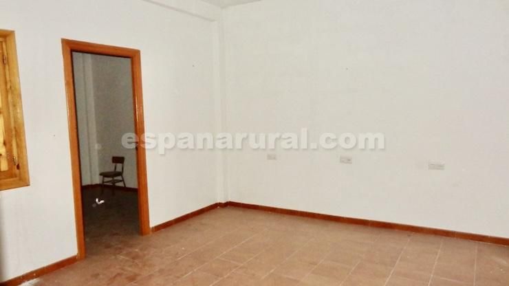 Apartment in Caniles, Granada, Spain 9 bedrooms, 438 sq.m. No. 183992