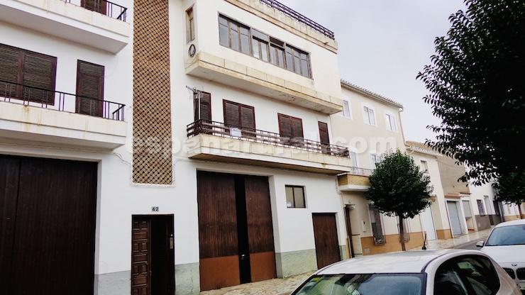 Apartment in Caniles, Granada, Spain 9 bedrooms, 438 sq.m. No. 183992