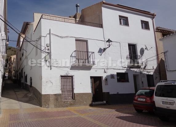 Hus i Somontin, Almeria, Spanien 4 sovrum,  Nr. 183991